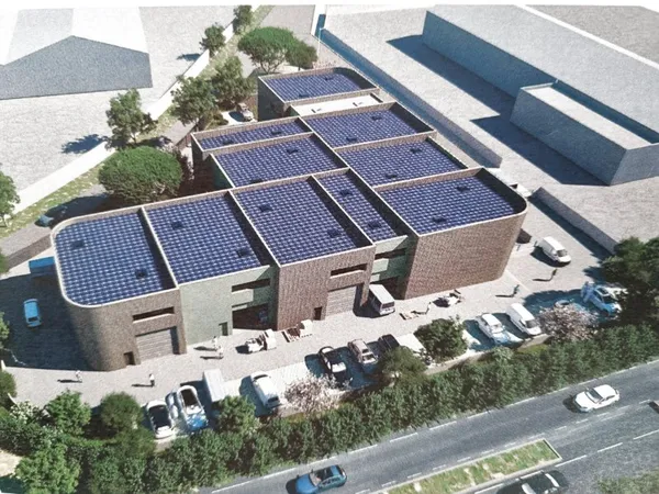 Local 202 m2 avec plusieurs place parking à Piolenc(84)