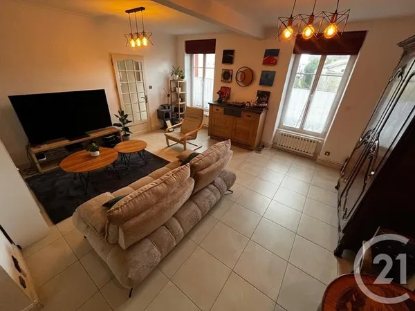 Maison 6 pièces 140 m²