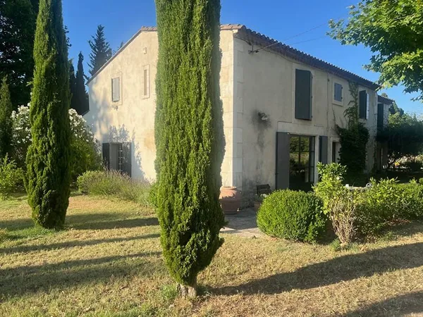 Demeure de prestige + Pool House piscine, garage, dépendances
