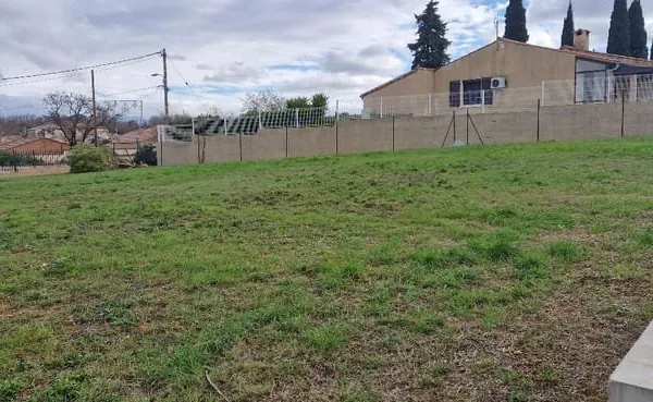 Terrain constructible viabilisé de 486m2