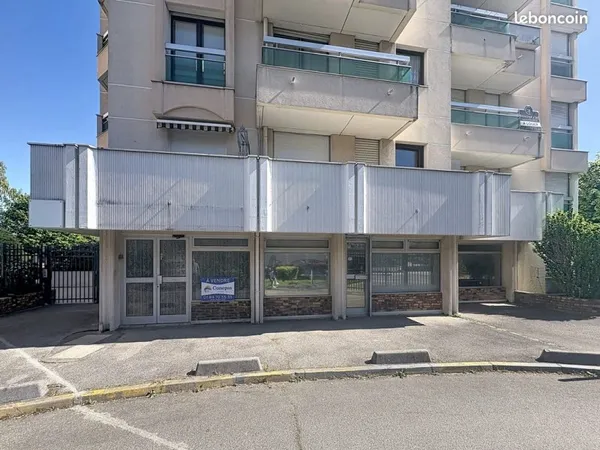 Local commercial 64 m² L'Haÿ-les-Roses