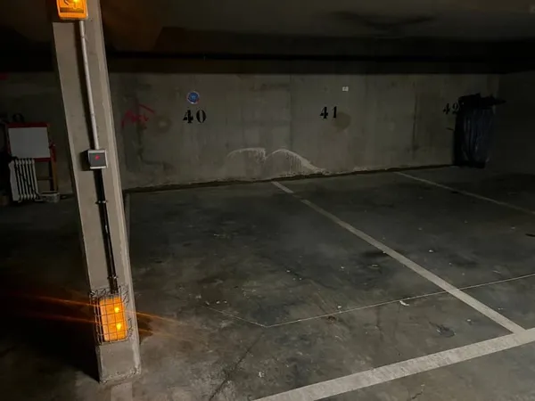 Parking 12 m²