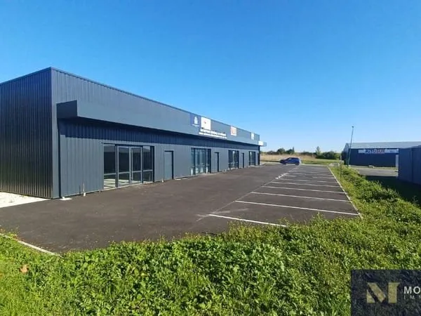 Batiment Commercial Locatif - Vente D'un Lot