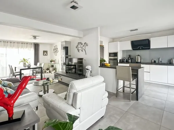 Maison 3 pièces 90 m²