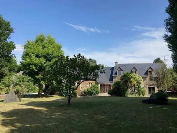 Maison 9 pièces 269 m²