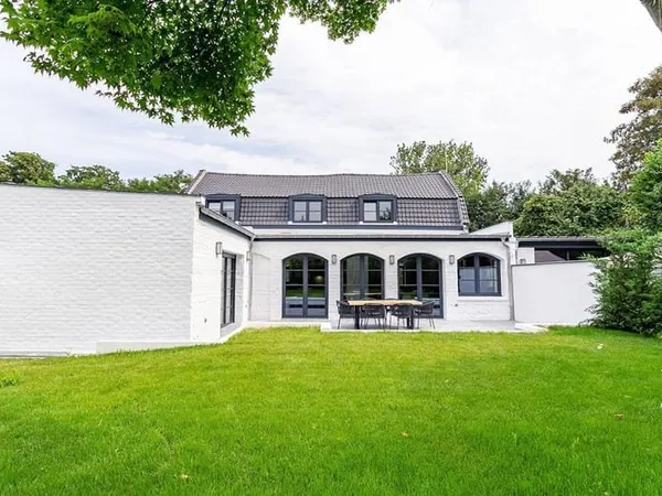 Maison 5 pièces 183 m²