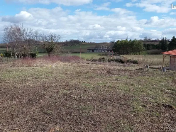 Terrain 635 m² Saint Georges Sur Allier