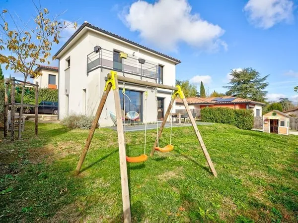 Maison contemporaine T4 + garage et jardin avec vue sur les Pyrénées