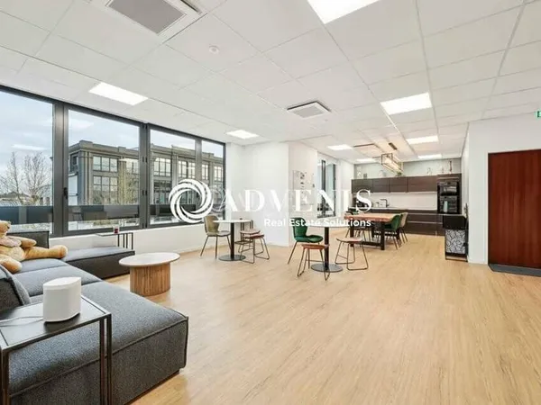 Bureaux 237 m²