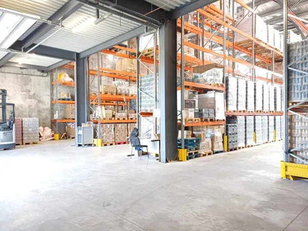 LOCAL D'ACTIVITE 789 m² zone NORD