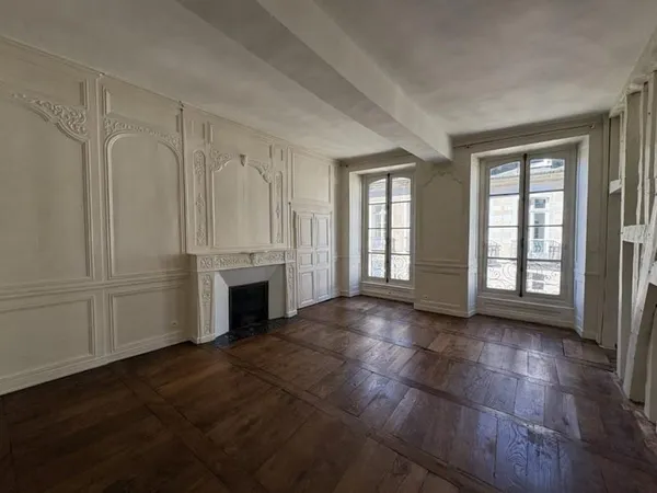 A LOUER - Agence GIBOIRE - Appartement T3- RENNES CENTRE VILLE