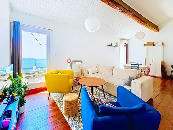 Duplex T3 en dernier étage avec terrasses et cave