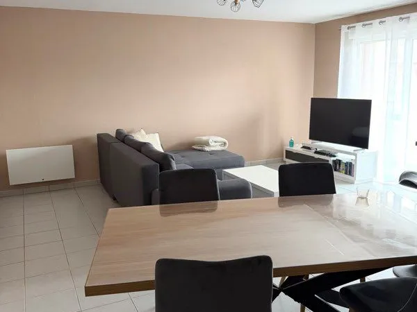 ✨ À vendre - Superbe T3 entièrement rénové à Ambarès ✨