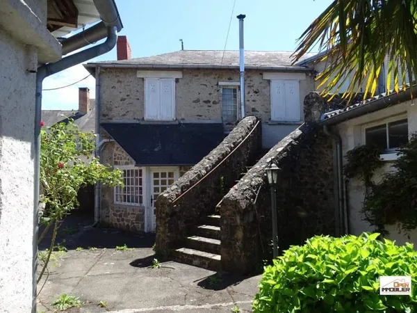Habitation avec local commercial