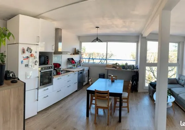 A louer, meublé très lumineux 3 pièces de 56m2