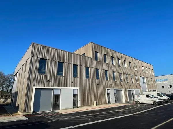 Bureaux 632 m²