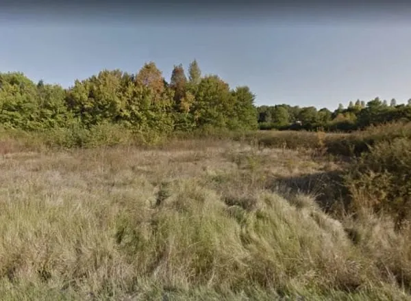 Terrain 664 m²