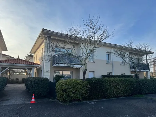 Appartement T3 - 63m2-avec Balcon, parking couvert
