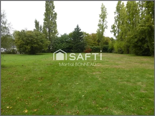 Terrain 800 m²