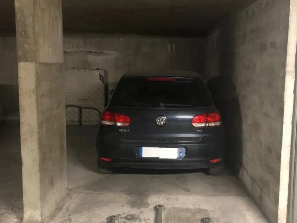 Stationnement Location Nice   120€