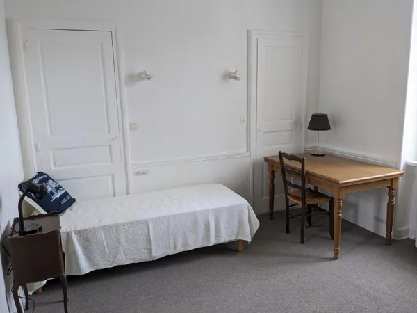 Loue studio meuble 19m² à Saint-Malo Paramé, 150m de la plage - bail étudiant ou mobilité