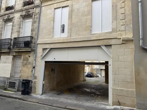 Bordeaux Capucins - Places de Parking
