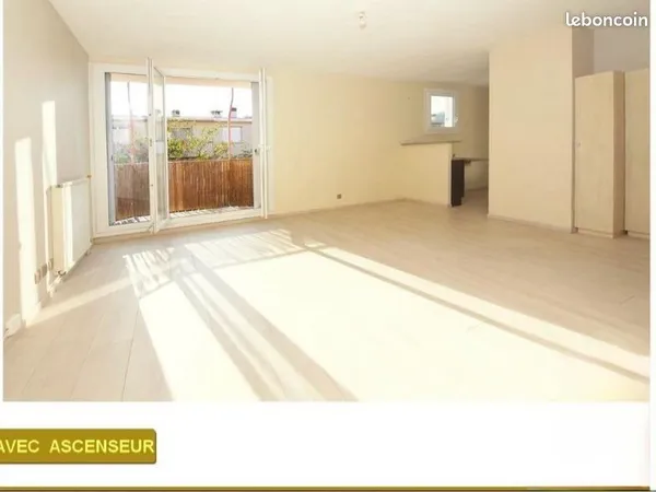 T2 standing 50m² avec balcon Toulon Ouest