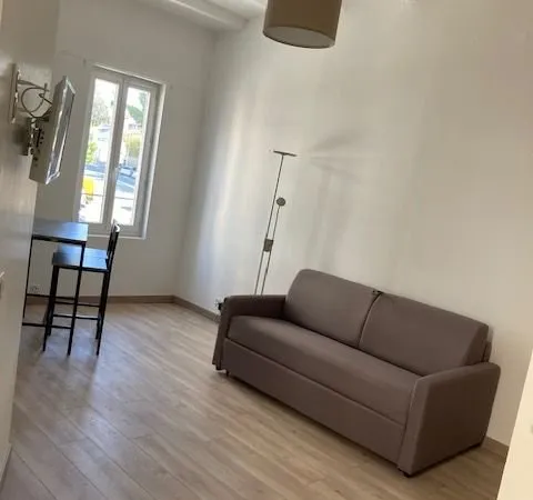 Studio Meublé Quartier PERIER 13008 Marseille