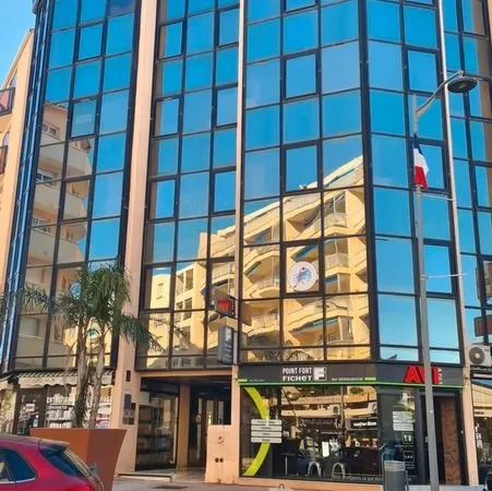 Location local commercial Saint-Raphaël