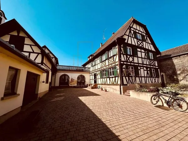 Maison 10 pièces 220 m²