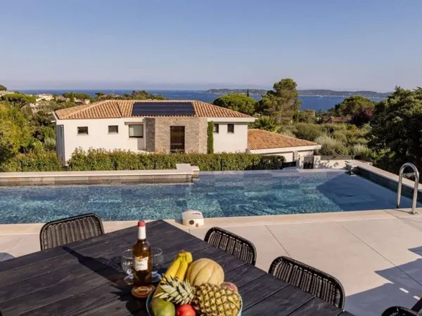 Villa 5 pièces 200 m²
