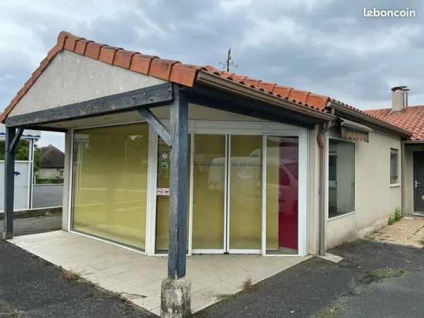 LOCAL COMMERCIAL 121 m² VOUNEUIL-SOUS-BIARD