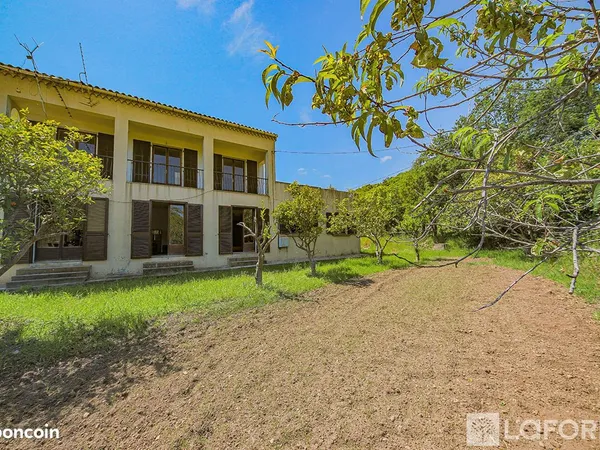 Maison 6 pièces 140 m²