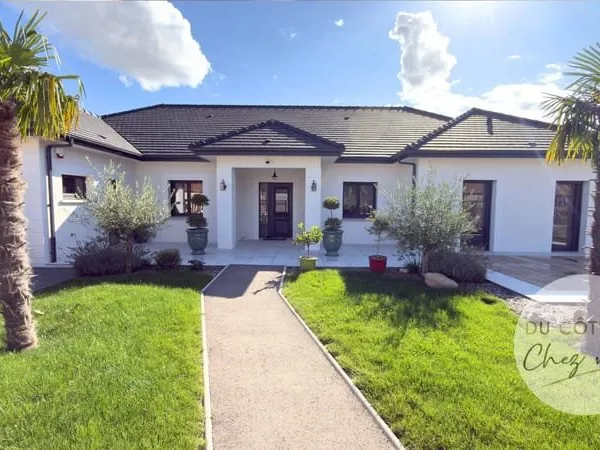 Achat maison de plain-pied avec piscine proche de Troyes