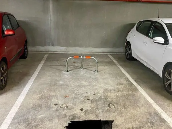 Place de parking bastide belvédère