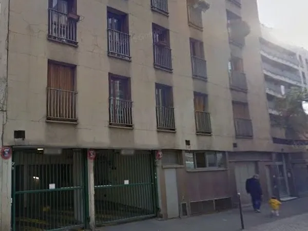 Parking au 82 rue Doudeauville, Paris 18e