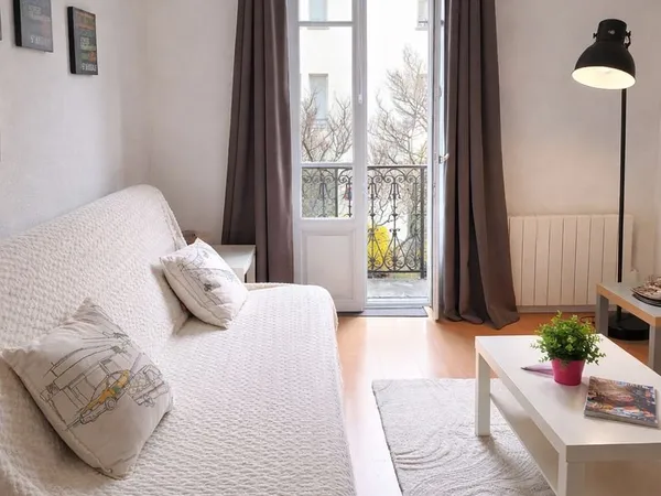 24m2 meublé balcon