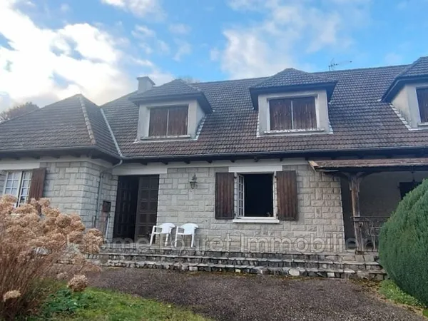 Maison Vente Neuvic   223100€
