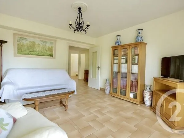Appartement 5 pièces 84 m²