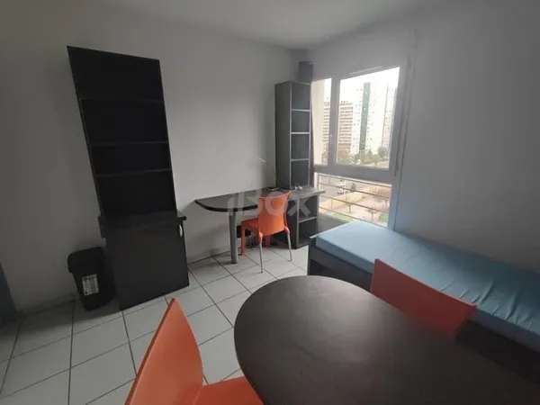Appartement Location Toulon 1p 18m² 428€
