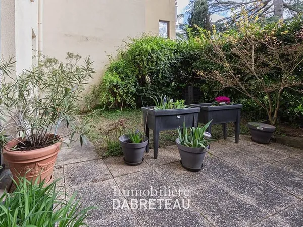 Craponne - T3 de 71.28 m2 en rez de Jardin
