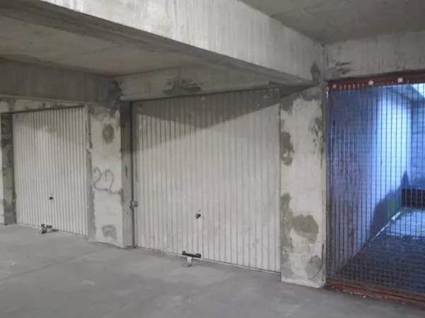GARAGE EN SOUS-SOL - CENTRE VILLE DE MARNAZ - SOUS CONTRAT D