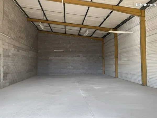 Local 200 m2