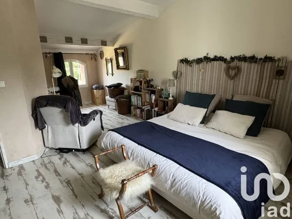 Maison 6 pièces 213 m²