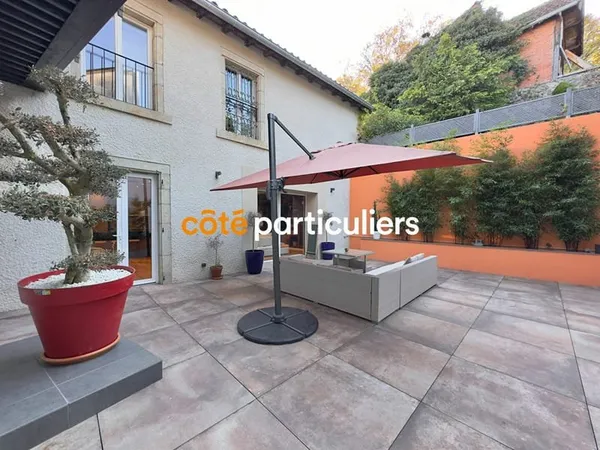 Appartement T5 de 180 m² rénové avec goût - 43000 ESPALY-SAINT-MARCEL
