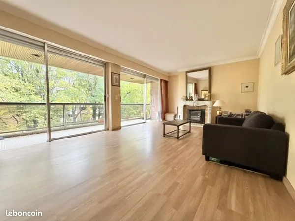 Appartement 5 pièces 103 m²
