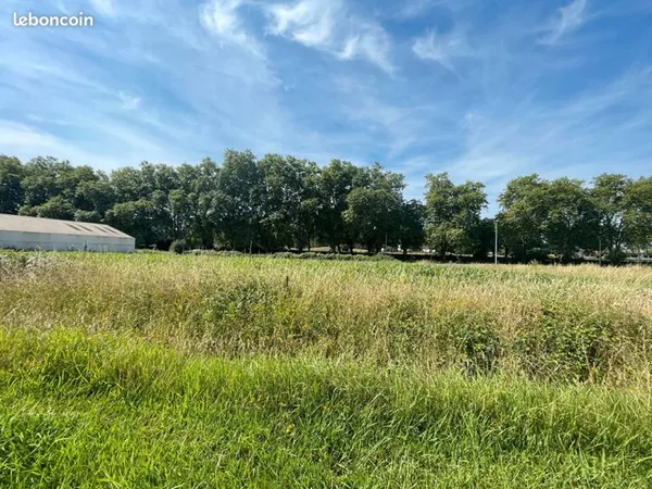 Terrain 4000 m² MONTARDON