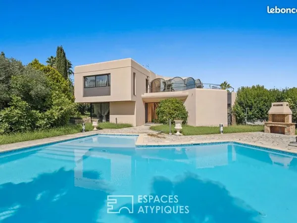 Maison 7 pièces 262 m²