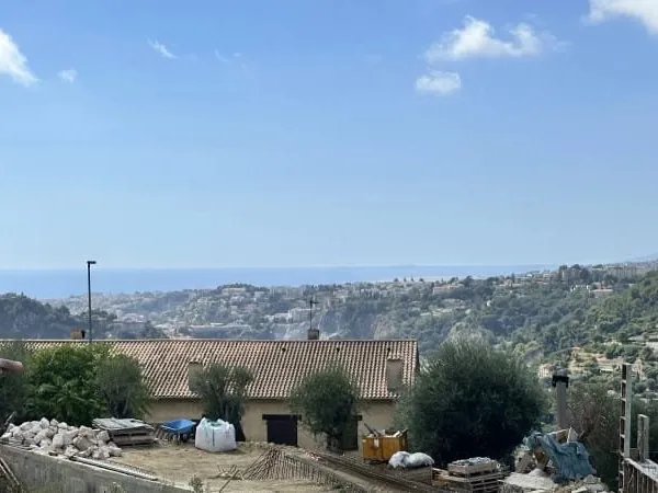 Terrain 599 m²