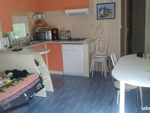 Av mobilhome sur emplacement en dordogne